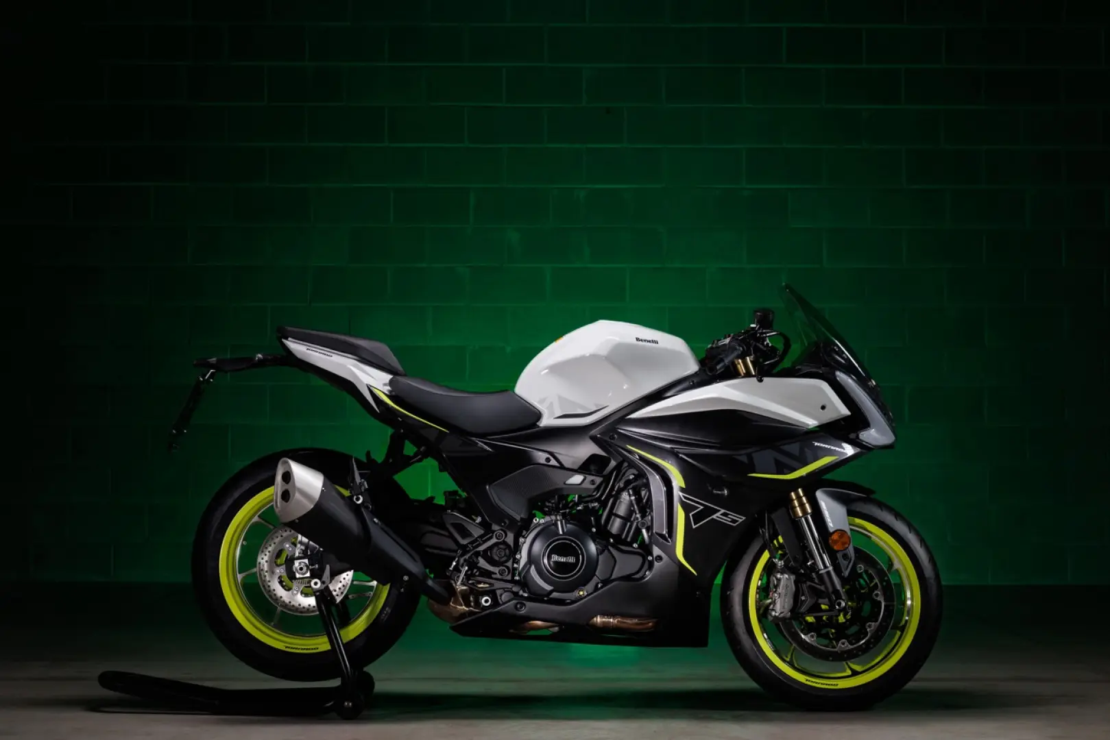 Motorradszene bei Rinos Bike & Passion in Wangen-Brüttisellen